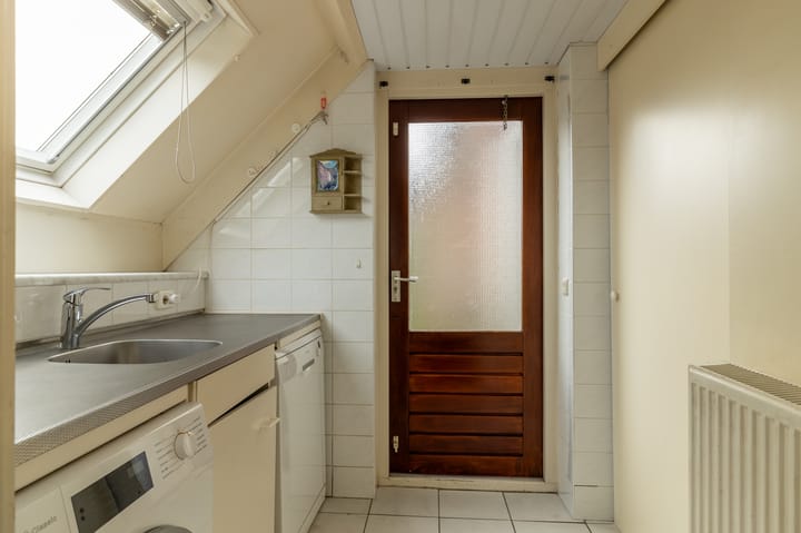 Foto 27 van Van Heemstrastrjitte 9