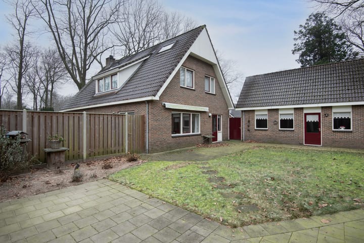 Foto 28 van Essenburgh 2-A