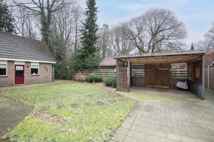 Foto 30 van Essenburgh 2-A