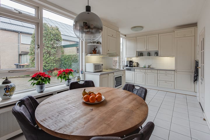 Photo 11 of Nolenslaan 4