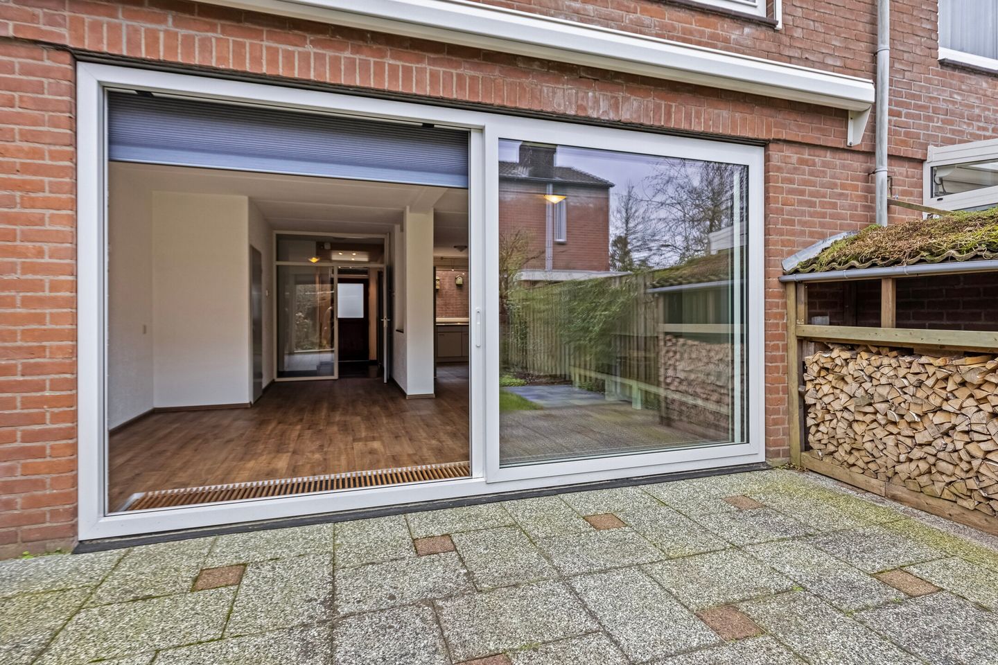 Photo 14 of Apollo 109