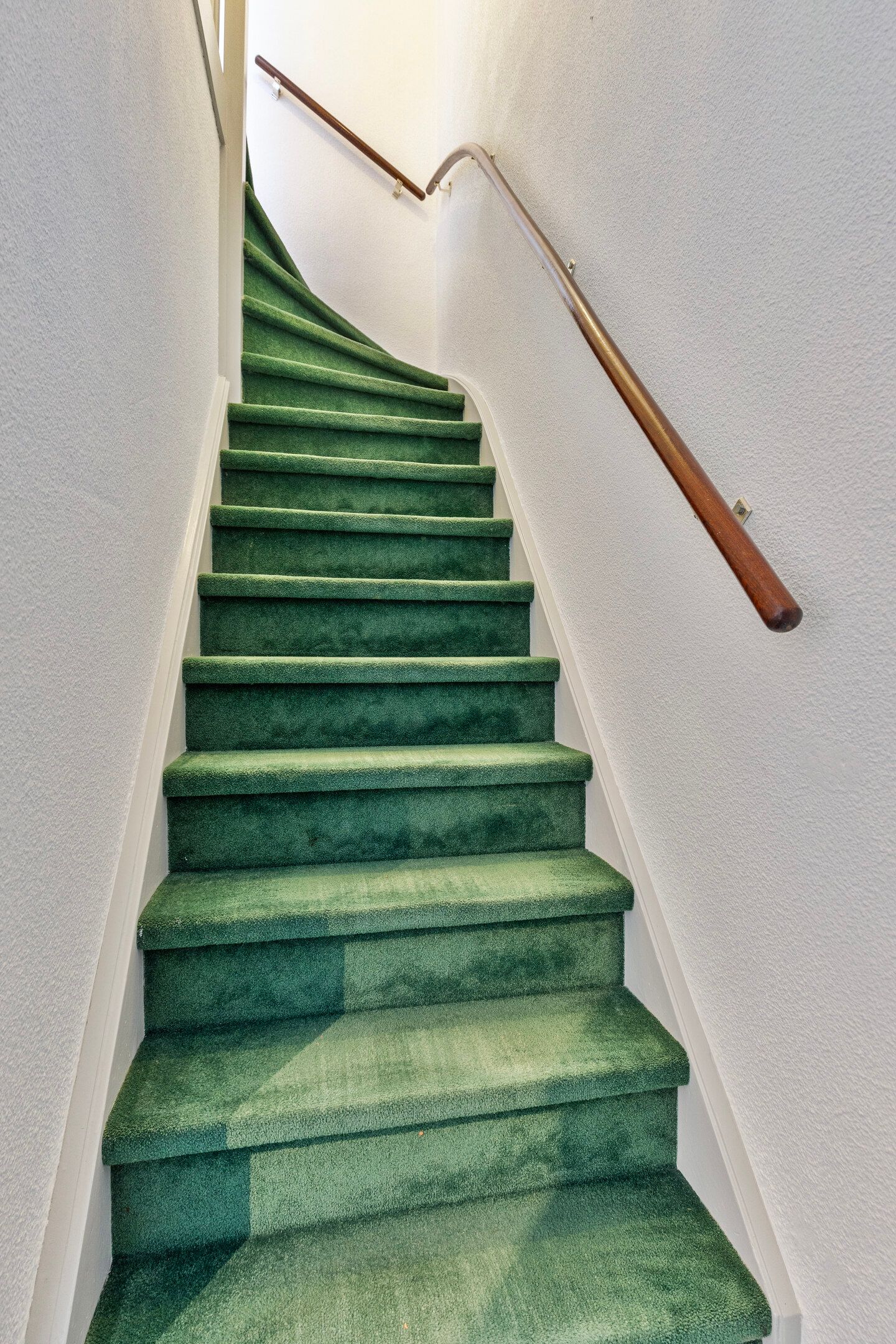 Photo 15 of Apollo 109