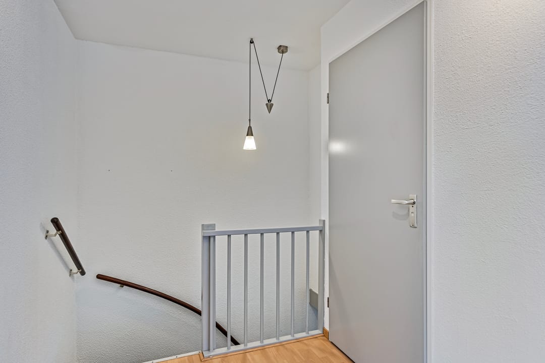 Photo 16 of Apollo 109