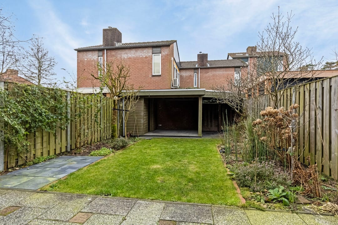 Photo 26 of Apollo 109