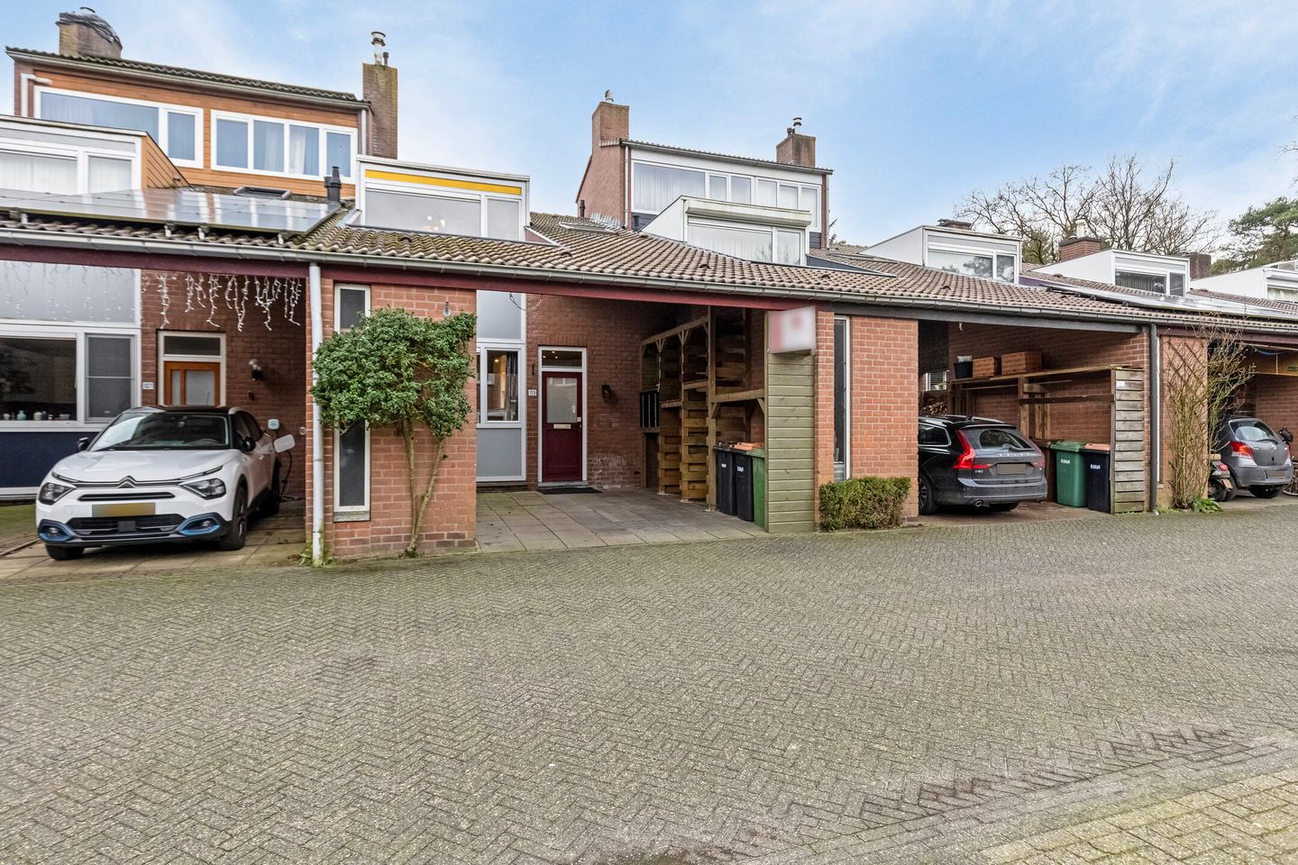 Photo 35 of Apollo 109