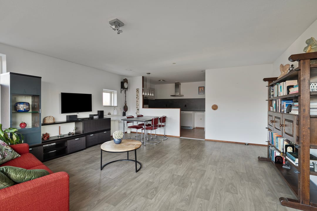 Foto 2 van Thomas Mannplaats 436