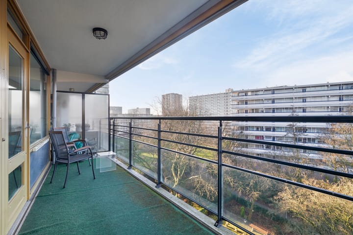 Foto 4 van Thomas Mannplaats 436