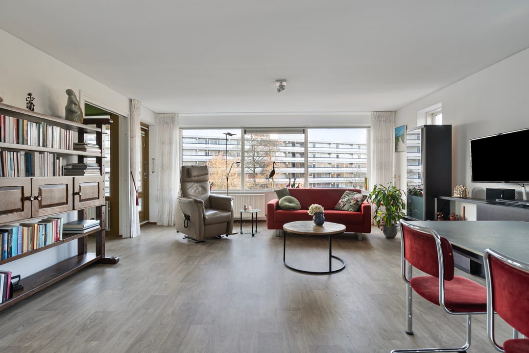 Foto 13 van Thomas Mannplaats 436