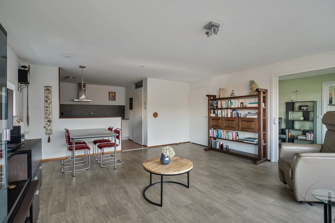 Foto 16 van Thomas Mannplaats 436