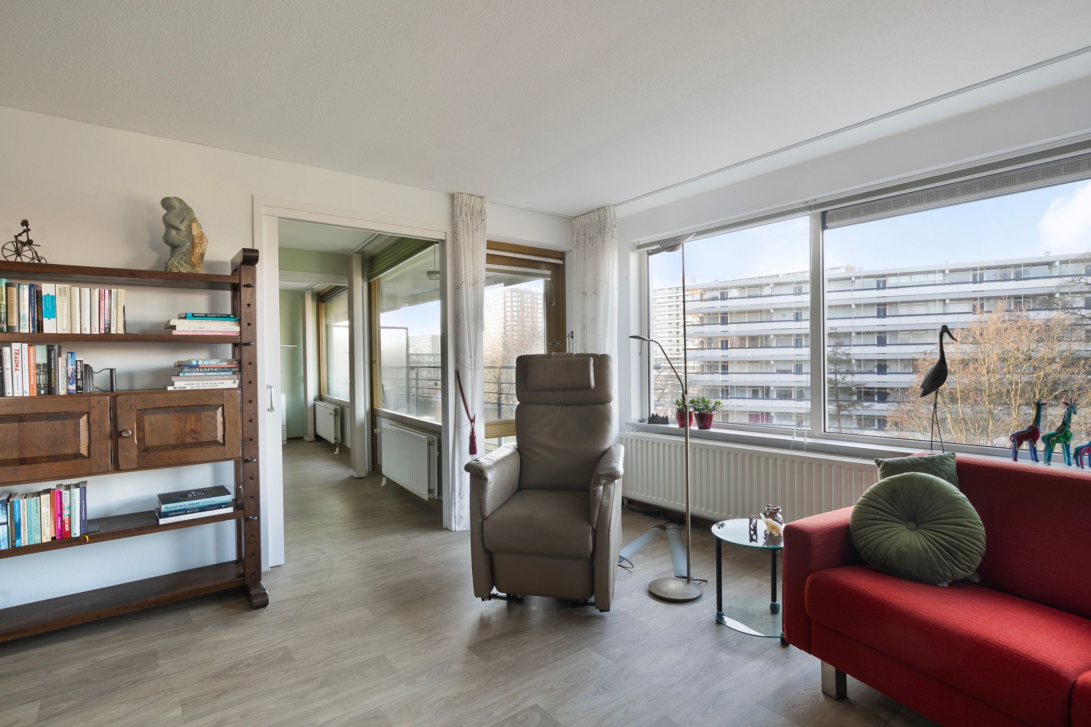 Foto 21 van Thomas Mannplaats 436