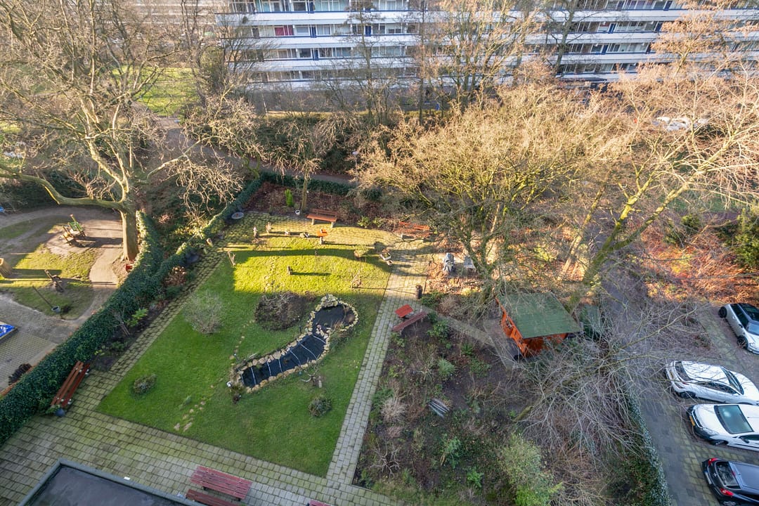 Foto 31 van Thomas Mannplaats 436