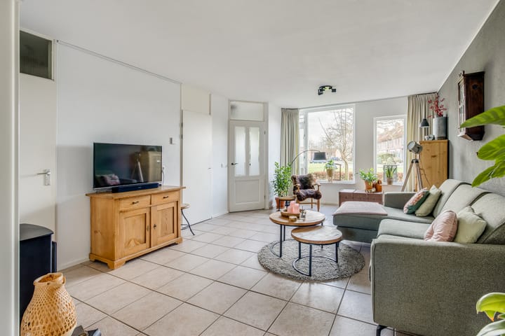 Foto 7 van Leeuwerikweide 4