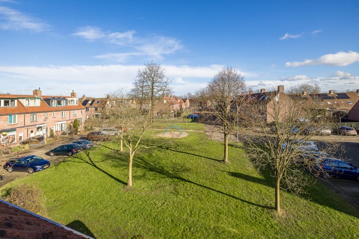 Foto 32 van Leeuwerikweide 4