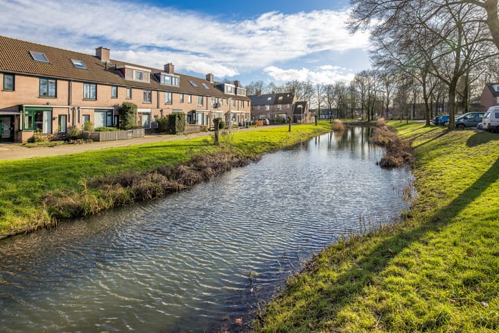 Foto 44 van Leeuwerikweide 4