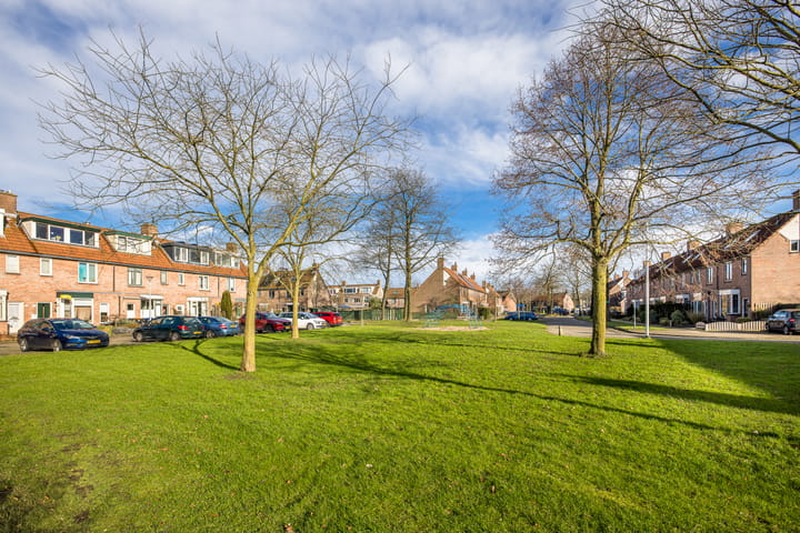 Foto 45 van Leeuwerikweide 4