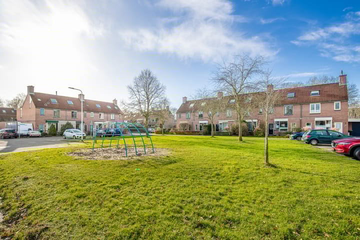 Foto 47 van Leeuwerikweide 4