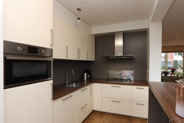 Photo 15 of Lucernehof 91