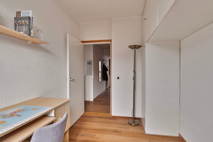 Photo 25 of Paulus Potterstraat 7