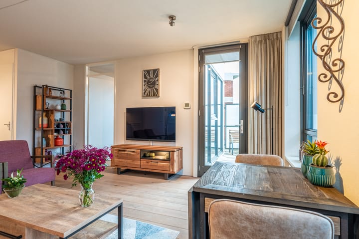 Foto 27 van Ede Staalstraat 10