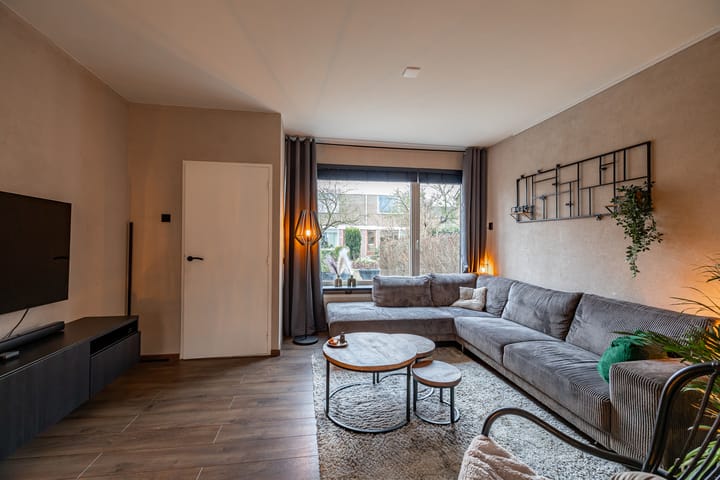 Foto 13 van Aconietenhof 16