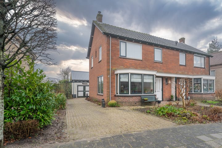 Foto 1 van van Wassenaerstraat 11