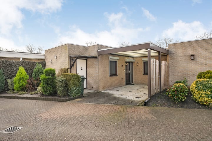 Foto 1 van Van Fridaghmarke 28