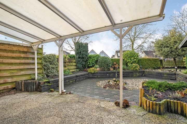 Foto 25 van Van Fridaghmarke 28