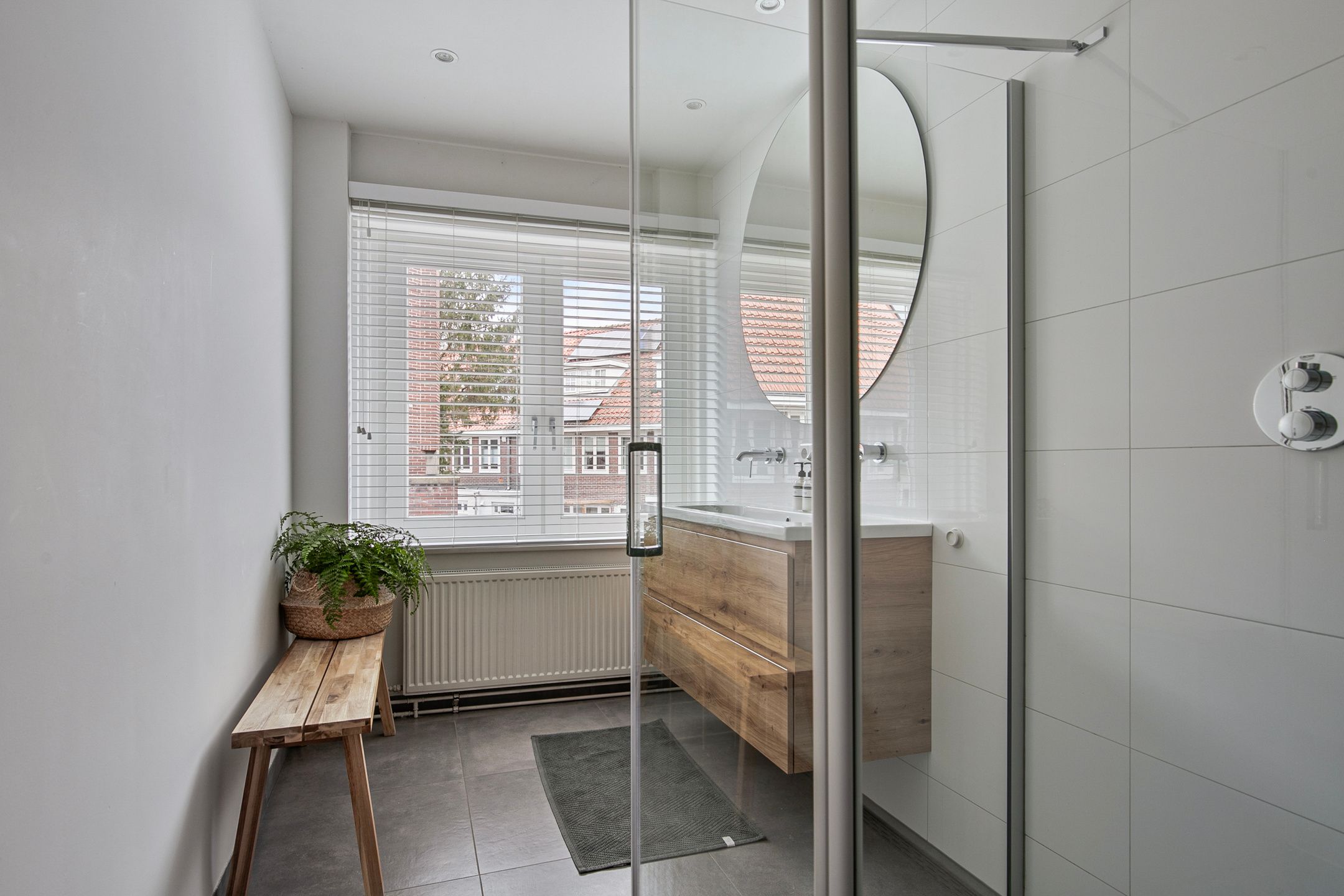 Photo 21 of Distelstraat 34