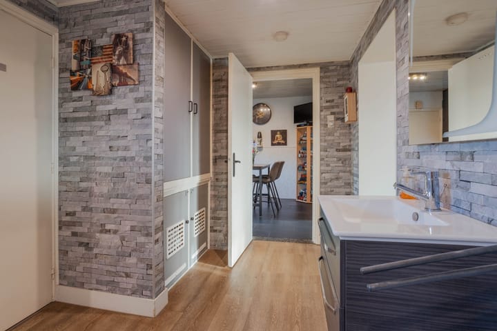 Photo 22 of Heuvelweg 15