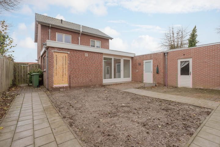 Photo 3 of De Cuyperstraat 4