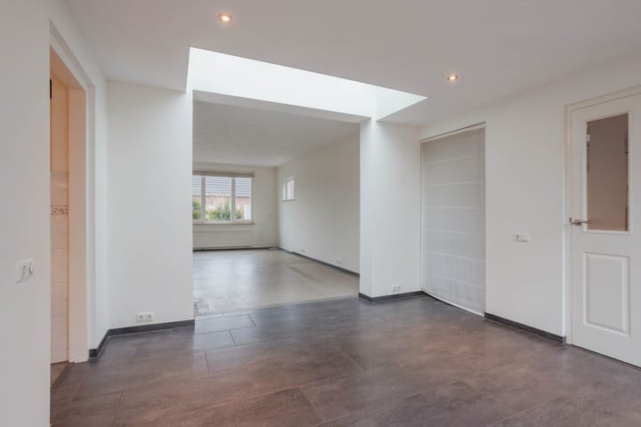 Foto 15 van De Cuyperstraat 4