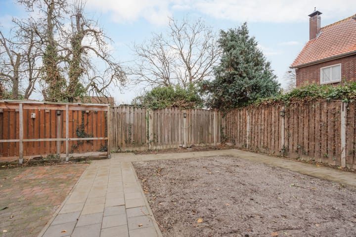 Foto 40 van De Cuyperstraat 4