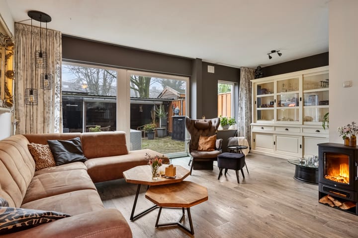 Foto 11 van Barendrechtstraat 8