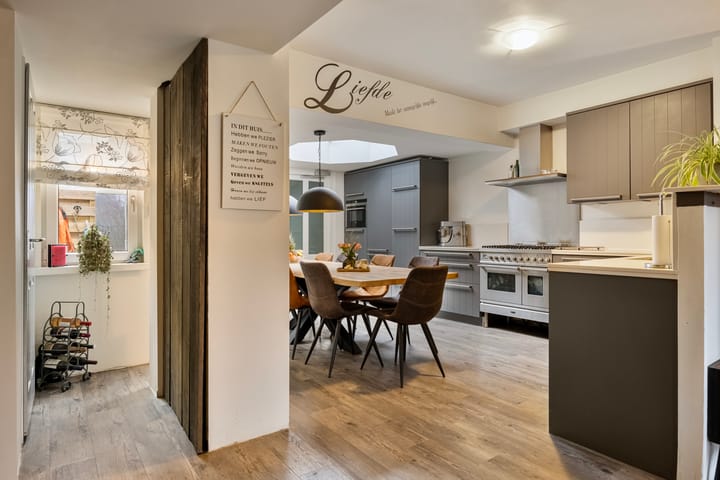 Foto 16 van Barendrechtstraat 8