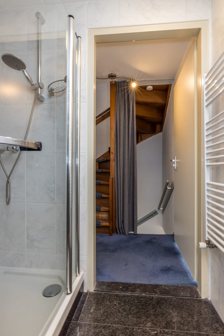 Foto 23 van Mesweg 27