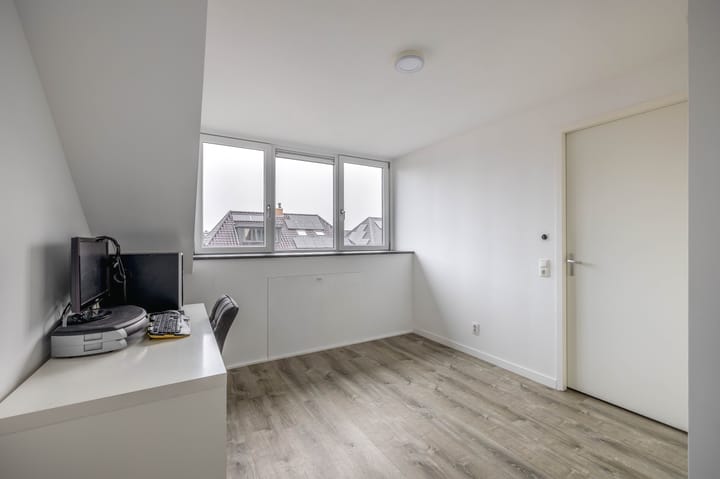 Foto 29 van Trompstraat 11