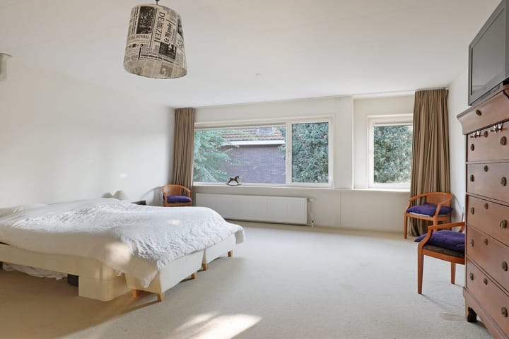 Photo 15 of Julianastraat 64