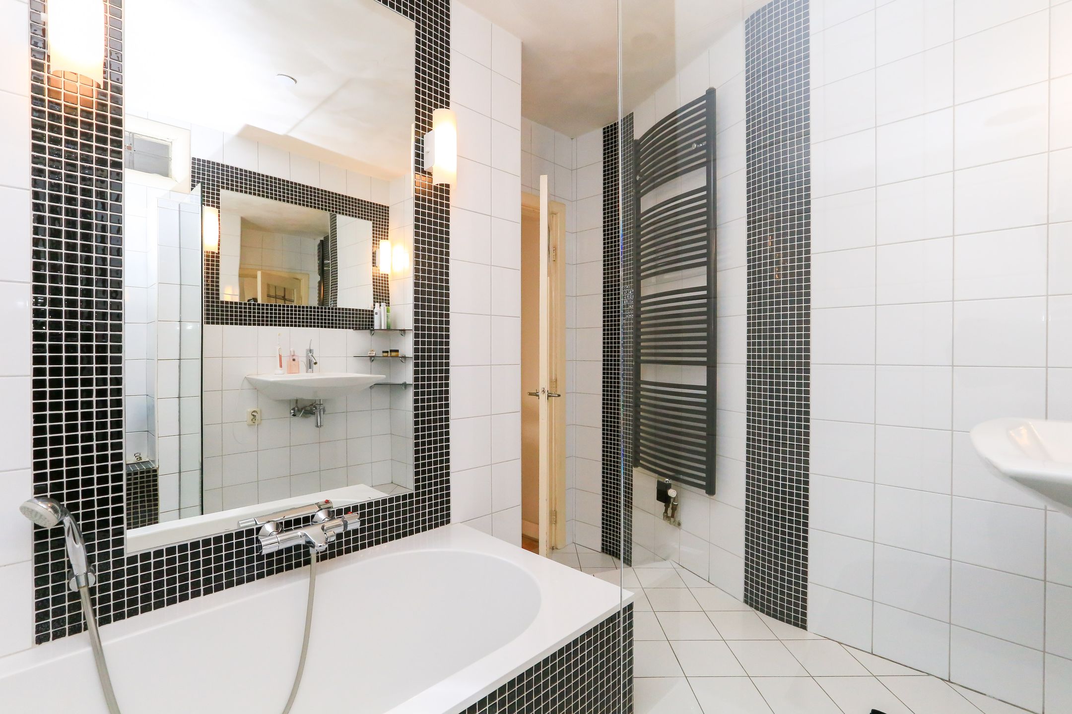 Foto 42 van Laan van Nieuw Oosteinde 157