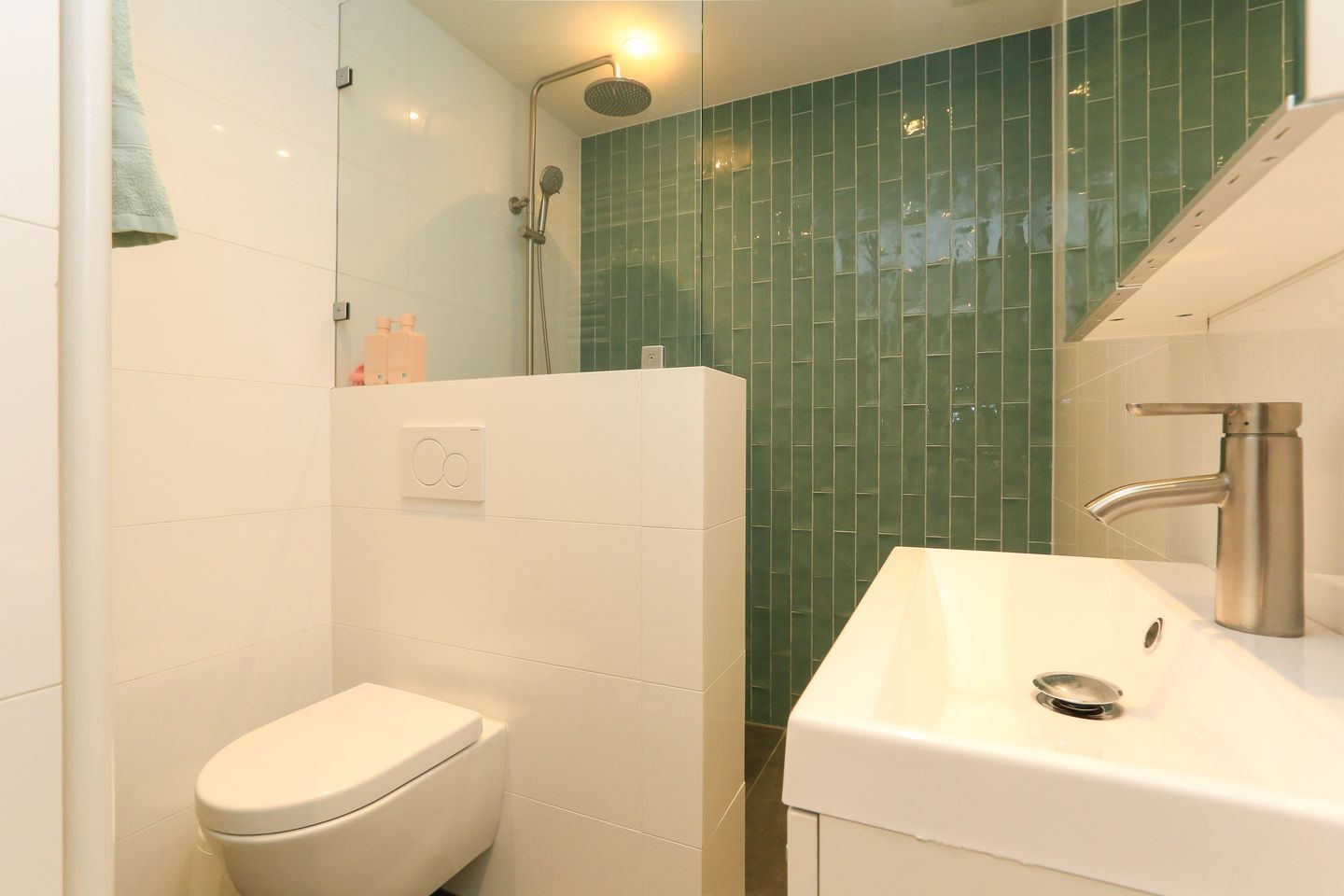 Foto 50 van Laan van Nieuw Oosteinde 157