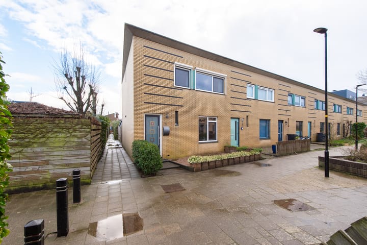 Foto 1 van Werfhof 1