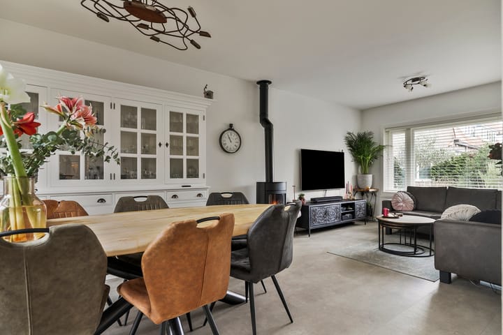 Foto 2 van Van Leeuwenhoekstraat 124