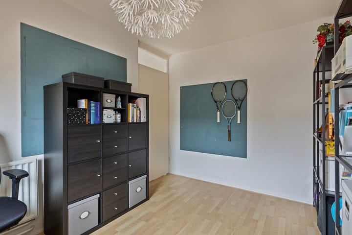 Foto 21 van Smaragd 16