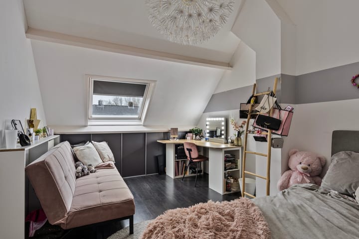 Foto 25 van Smaragd 16