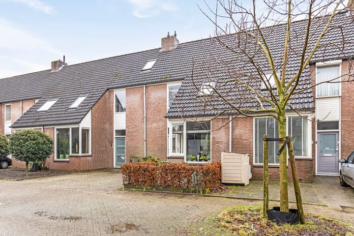 Foto 33 van Smaragd 16