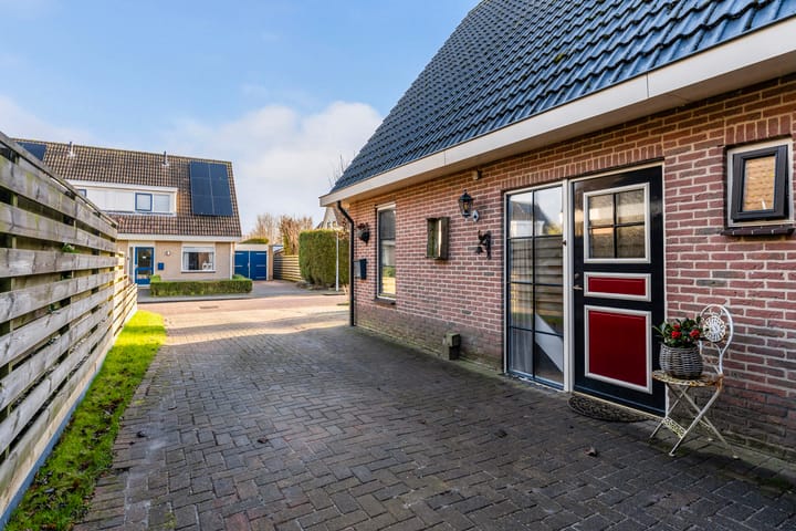 Photo 46 of Broedertrouw 16