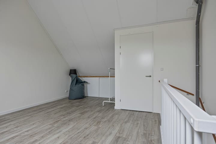 Photo 24 of Veenbies 23