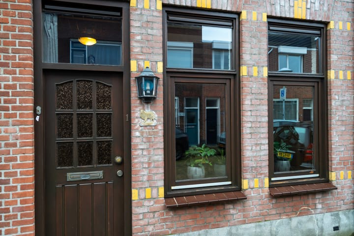 Foto 3 van Chrysantstraat 1