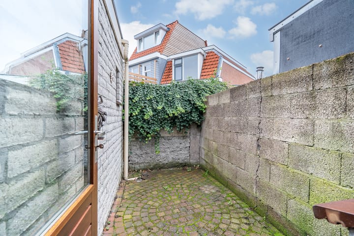 Foto 18 van Chrysantstraat 1