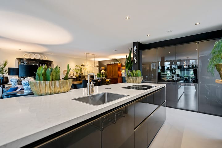 Foto 14 van Westeinde 132-E