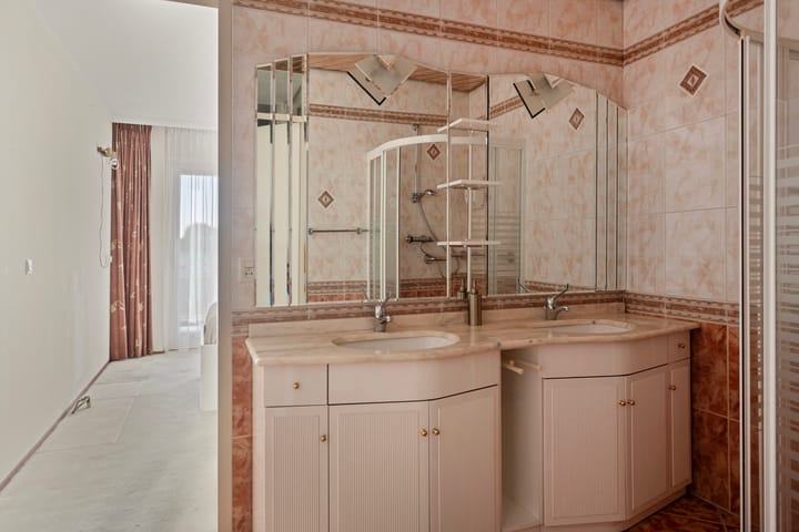 Foto 16 van Laan van de Mensenrechten 308